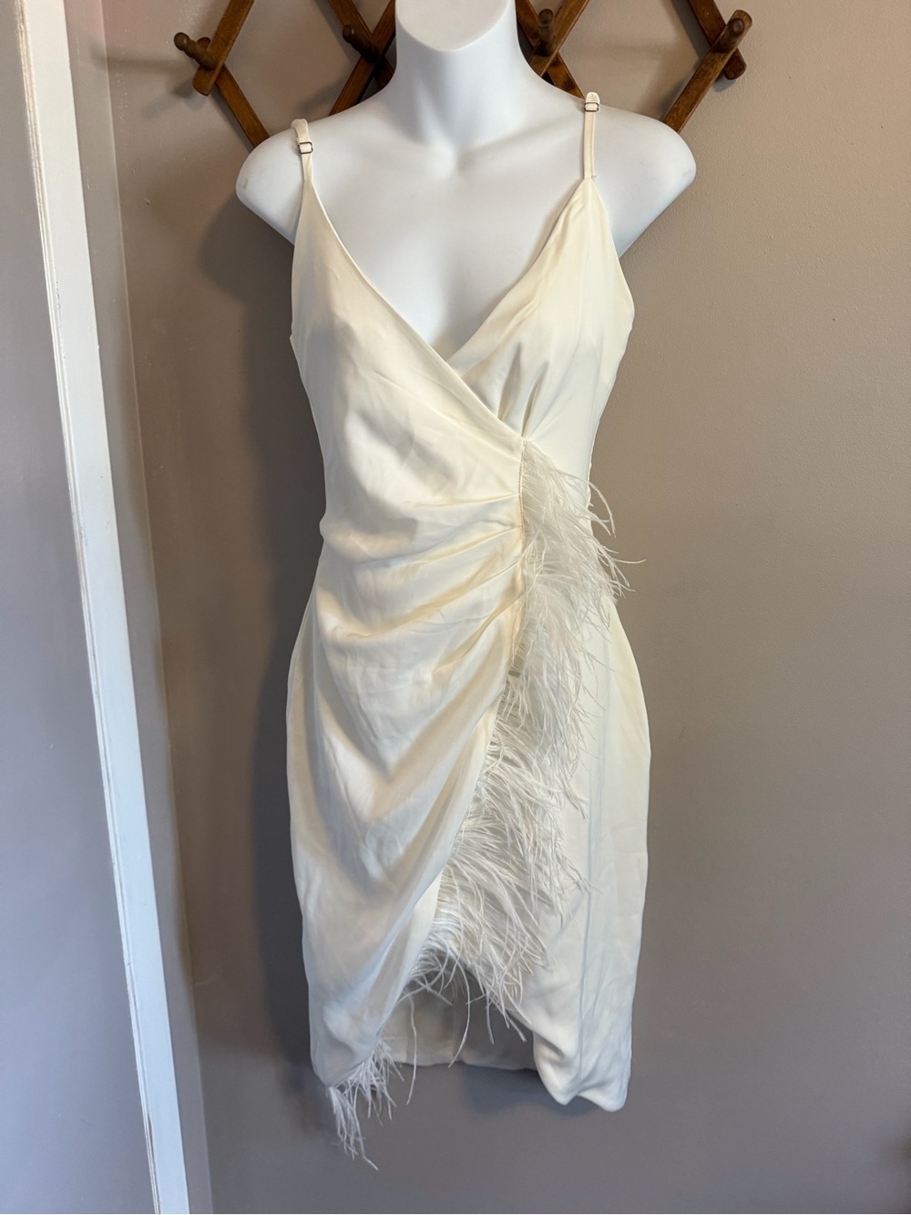 Club L London White Ruched Feather Trim  Cami Dress Size US 4